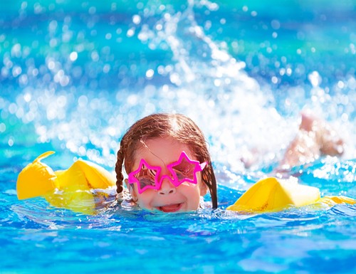 A la piscine ou à la mer en toute sécurité !